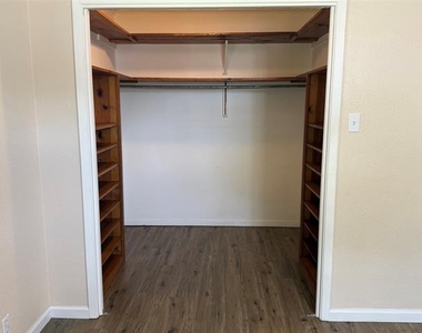 216 Randy Street - Photo Thumbnail 14