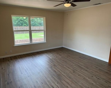 216 Randy Street - Photo Thumbnail 16