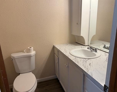 216 Randy Street - Photo Thumbnail 18