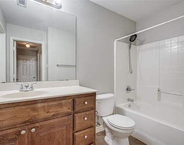 14900 Frisco Ranch Drive - Photo Thumbnail 19