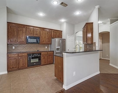 14900 Frisco Ranch Drive - Photo Thumbnail 9