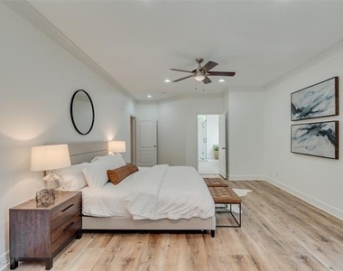 4411 Voyager Drive - Photo Thumbnail 23