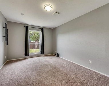 4924 Wagner Drive - Photo Thumbnail 14
