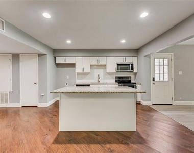 4924 Wagner Drive - Photo Thumbnail 10