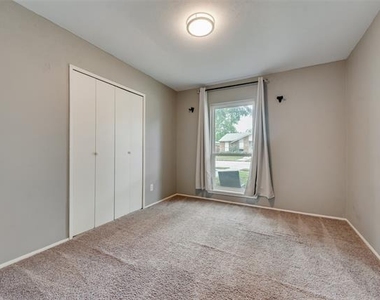 4924 Wagner Drive - Photo Thumbnail 19