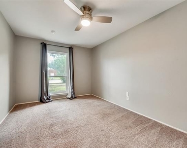 4924 Wagner Drive - Photo Thumbnail 21