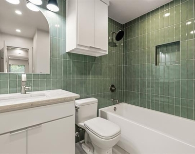 7537 Brentcove Circle - Photo Thumbnail 14