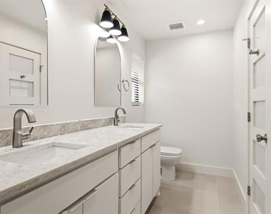 7537 Brentcove Circle - Photo Thumbnail 17