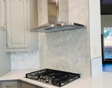 3112 Ipswich Drive - Photo Thumbnail 5