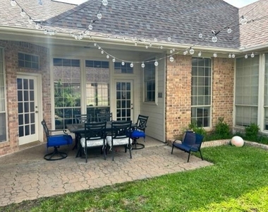 3112 Ipswich Drive - Photo Thumbnail 4