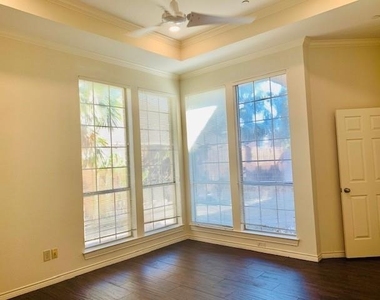 3112 Ipswich Drive - Photo Thumbnail 30
