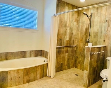 3112 Ipswich Drive - Photo Thumbnail 16