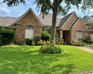 3112 Ipswich Drive - Photo Thumbnail 1