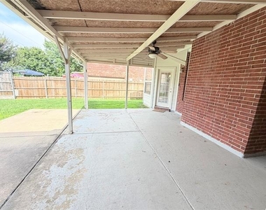 301 Mimosa Drive - Photo Thumbnail 30