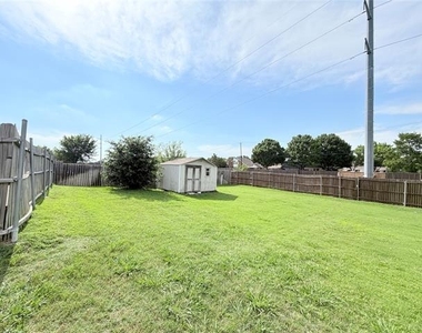 301 Mimosa Drive - Photo Thumbnail 35