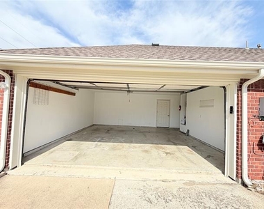 301 Mimosa Drive - Photo Thumbnail 29