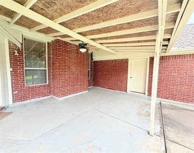 301 Mimosa Drive - Photo Thumbnail 31