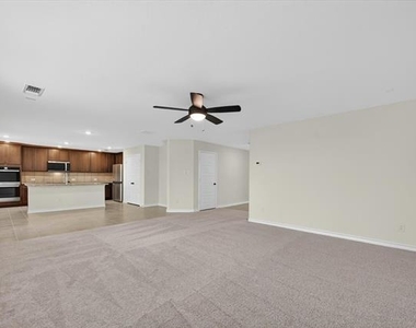 1567 Dukeswood Drive - Photo Thumbnail 9