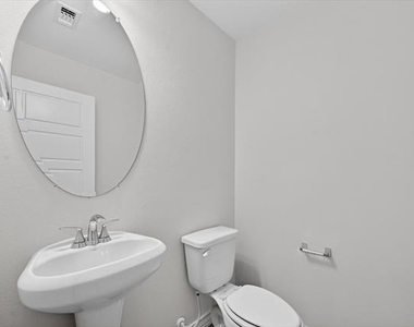 1567 Dukeswood Drive - Photo Thumbnail 20