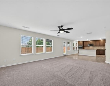 1567 Dukeswood Drive - Photo Thumbnail 2