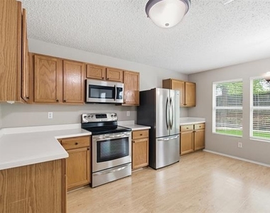 5421 Lansdowne Avenue - Photo Thumbnail 11