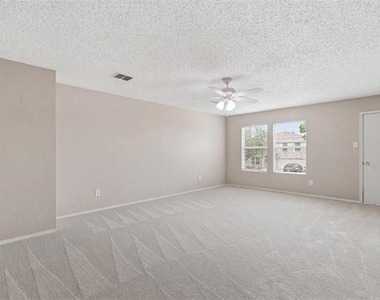 5421 Lansdowne Avenue - Photo Thumbnail 19