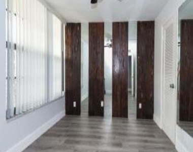 12 Royal Palm Way - Photo Thumbnail 17