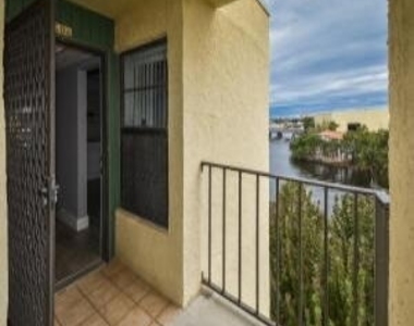 12 Royal Palm Way - Photo Thumbnail 11