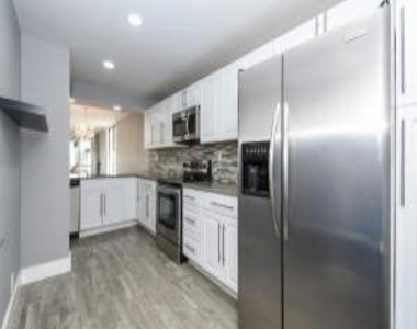 12 Royal Palm Way - Photo Thumbnail 5