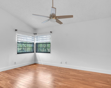 12003 Flicker Way - Photo Thumbnail 21