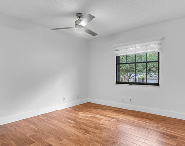 12003 Flicker Way - Photo Thumbnail 6