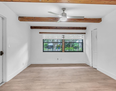 12003 Flicker Way - Photo Thumbnail 10