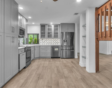12003 Flicker Way - Photo Thumbnail 27