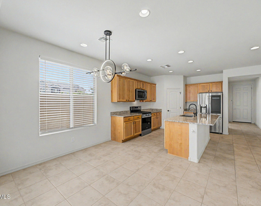 8954 W San Juan Avenue - Photo Thumbnail 11