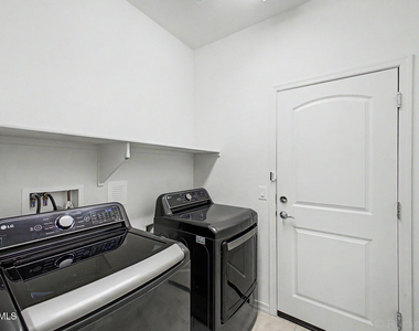 8954 W San Juan Avenue - Photo Thumbnail 31