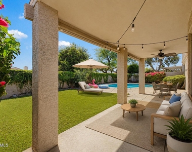 14736 N 100th Place - Photo Thumbnail 1