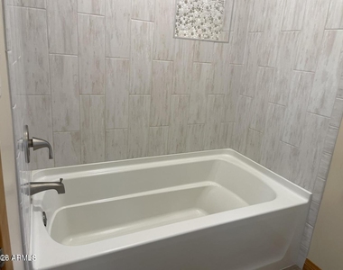 375 S Buena Vista Avenue - Photo Thumbnail 14