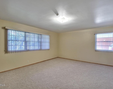 375 S Buena Vista Avenue - Photo Thumbnail 11