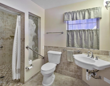 375 S Buena Vista Avenue - Photo Thumbnail 2