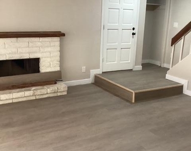 6935 W Monterosa Circle - Photo Thumbnail 1