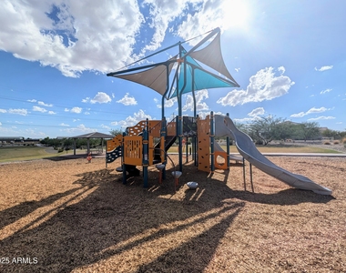 24458 W Verlea Drive - Photo Thumbnail 53