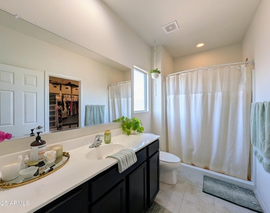 24458 W Verlea Drive - Photo Thumbnail 28