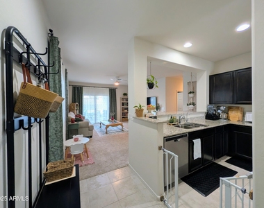 24458 W Verlea Drive - Photo Thumbnail 10