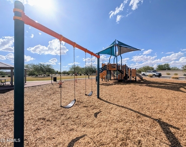 24458 W Verlea Drive - Photo Thumbnail 52