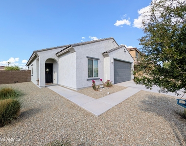 24458 W Verlea Drive - Photo Thumbnail 1