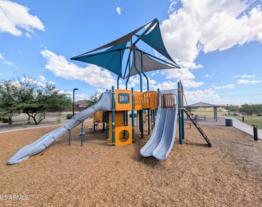 24458 W Verlea Drive - Photo Thumbnail 54