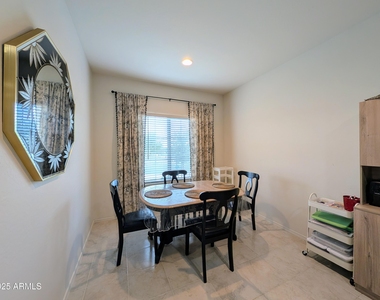 24458 W Verlea Drive - Photo Thumbnail 16