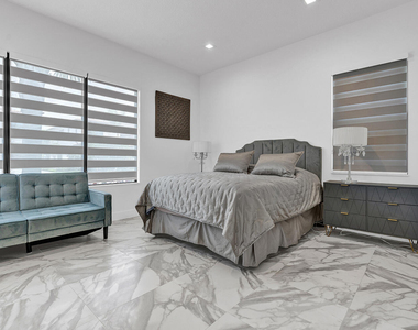 9524 Riverside Park Drive - Photo Thumbnail 16