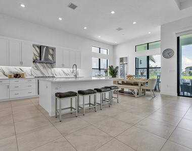 9524 Riverside Park Drive - Photo Thumbnail 10