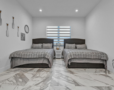 9524 Riverside Park Drive - Photo Thumbnail 17